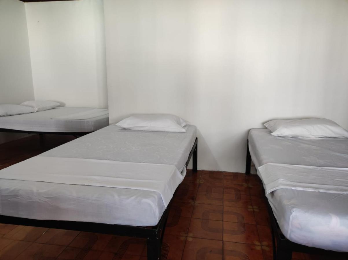 Leticias Guest House Exterior foto