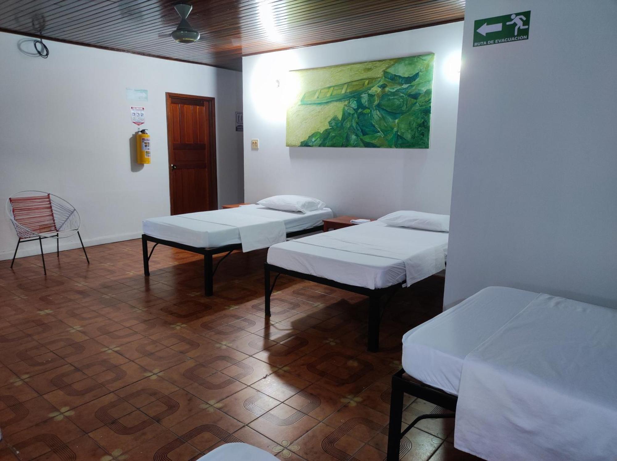 Leticias Guest House Exterior foto