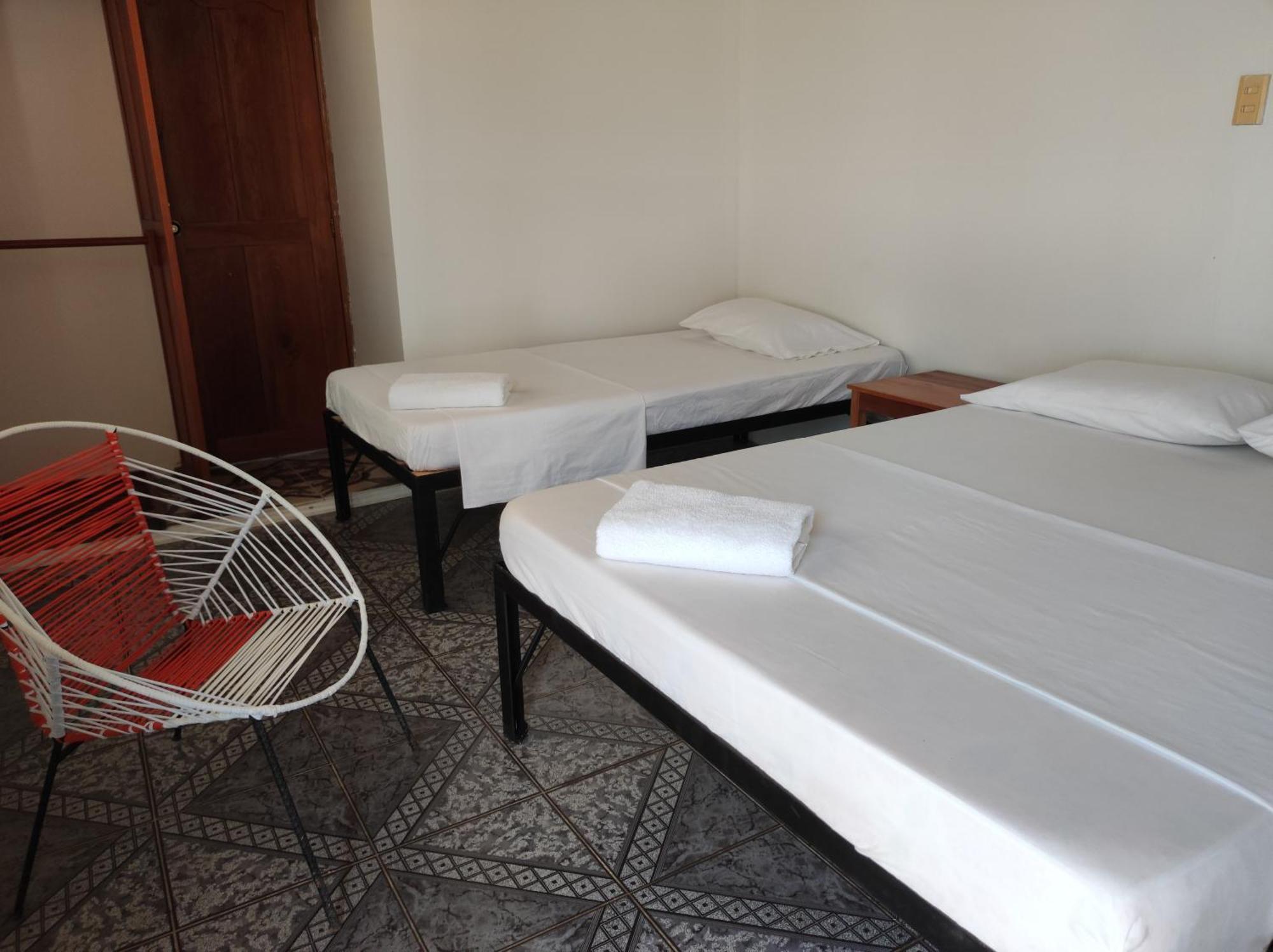 Leticias Guest House Cameră foto
